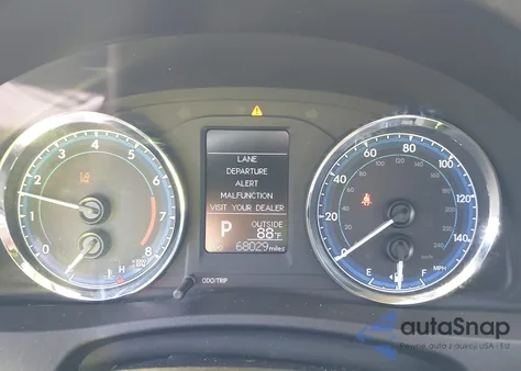 2017 Toyota Corolla Le z USA, uszkodzony, nr VIN 2T1BURHE6HC838732